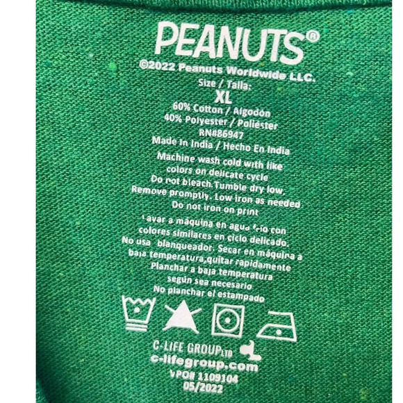 PEANUTS Unisex Kelly-Green Merry Christmas Short Sleeve Tee - Picture 4 of 7